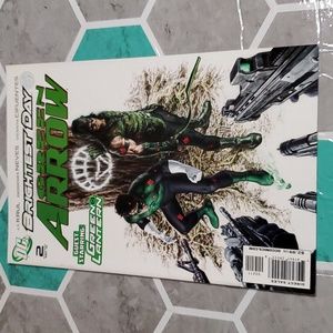 DC Comics #2 Brightest Day Green Arrow Guest Starring  Green Lantern #Z17